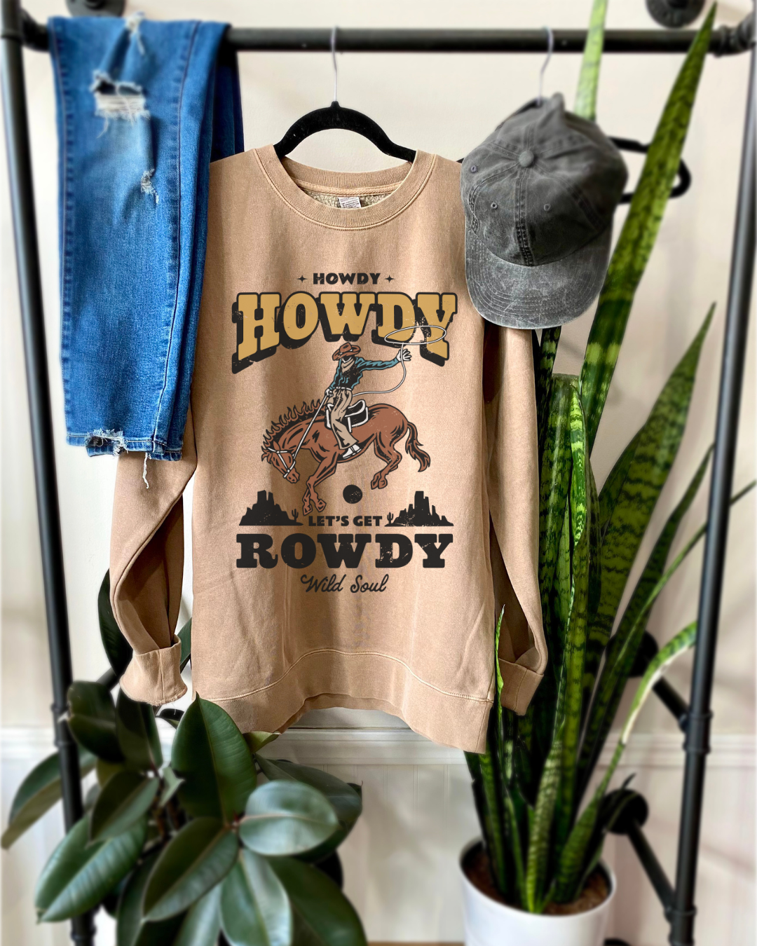 HOWDY HOWDY LET'S GET ROWDY
