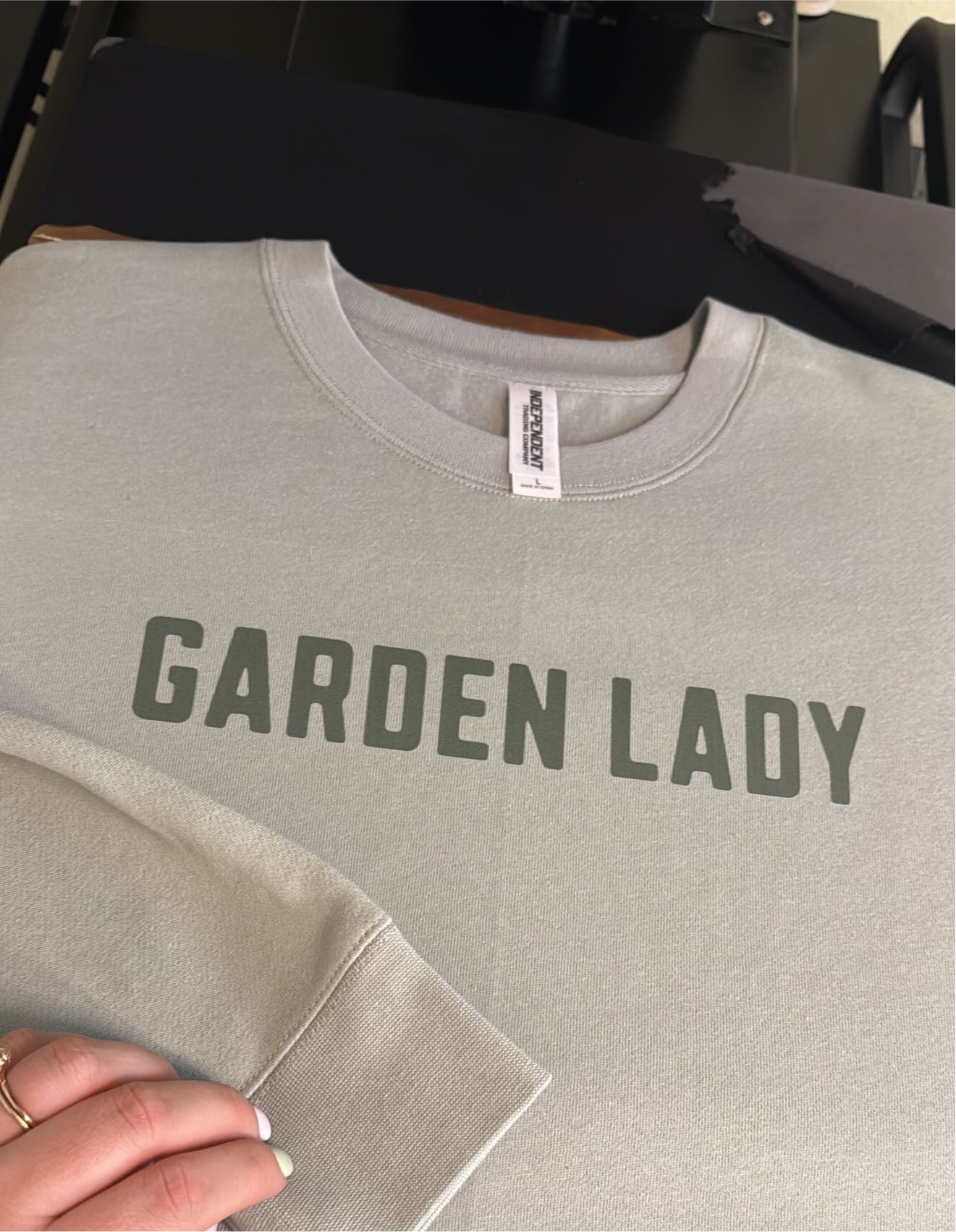 GARDEN LADY