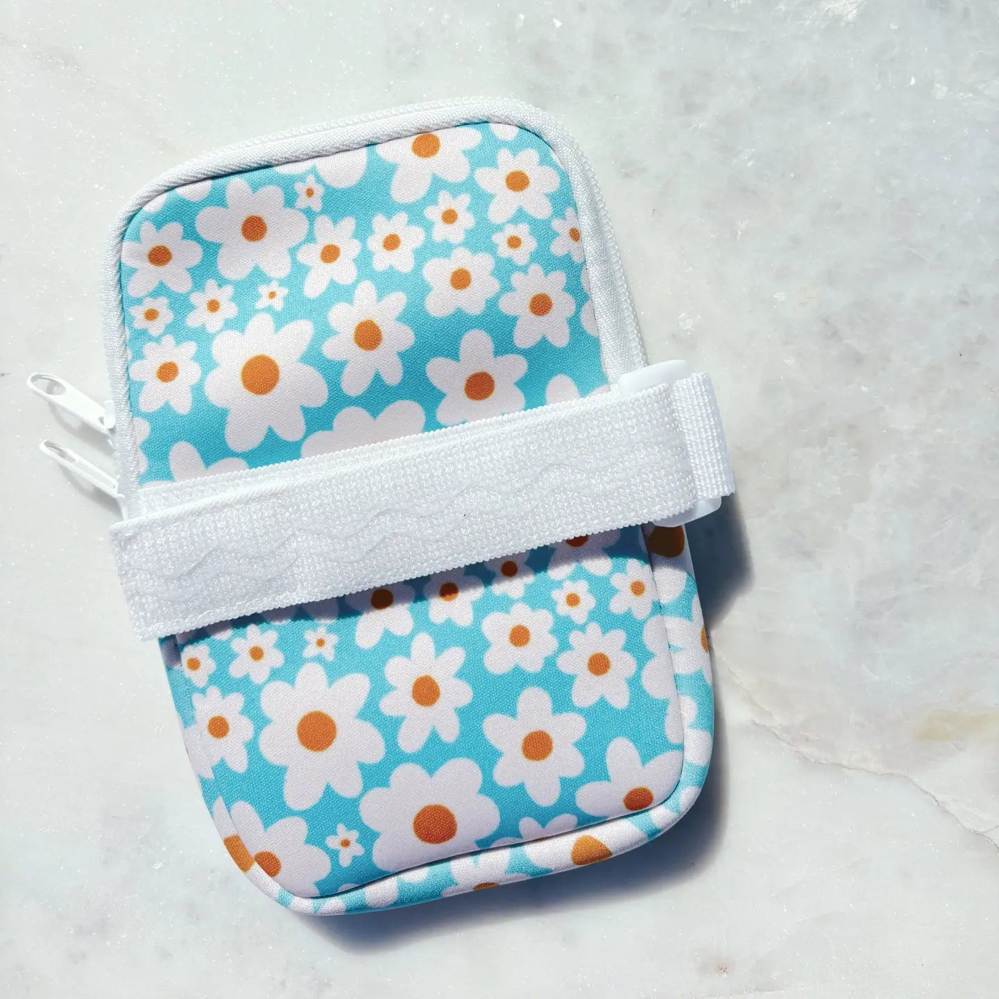 OOPSIE DAISIES - BOTTLE BACKPACK
