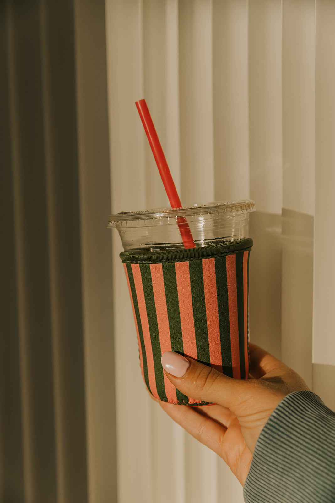 STRIPED DRINK SLEEVE