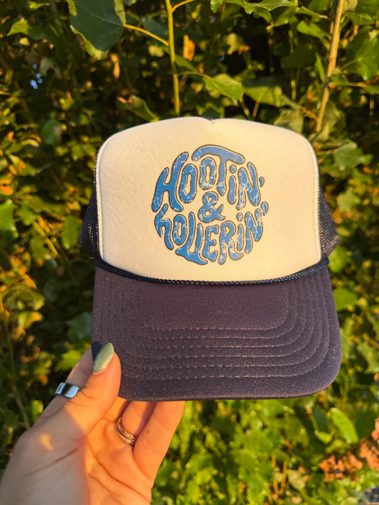HOOTIN & HOLLERIN - TRUCKER HAT