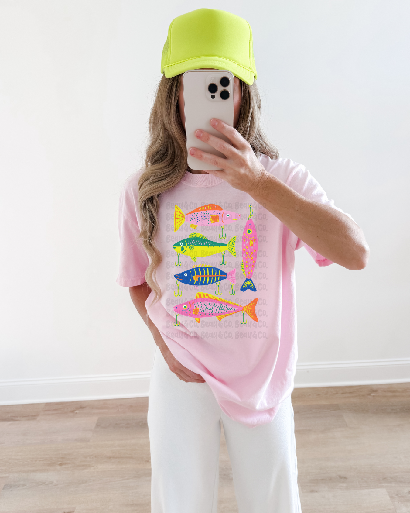 HERE FISHY FISHY - TSHIRT