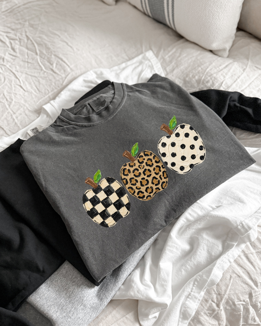 AN APPLE A DAY - TSHIRT