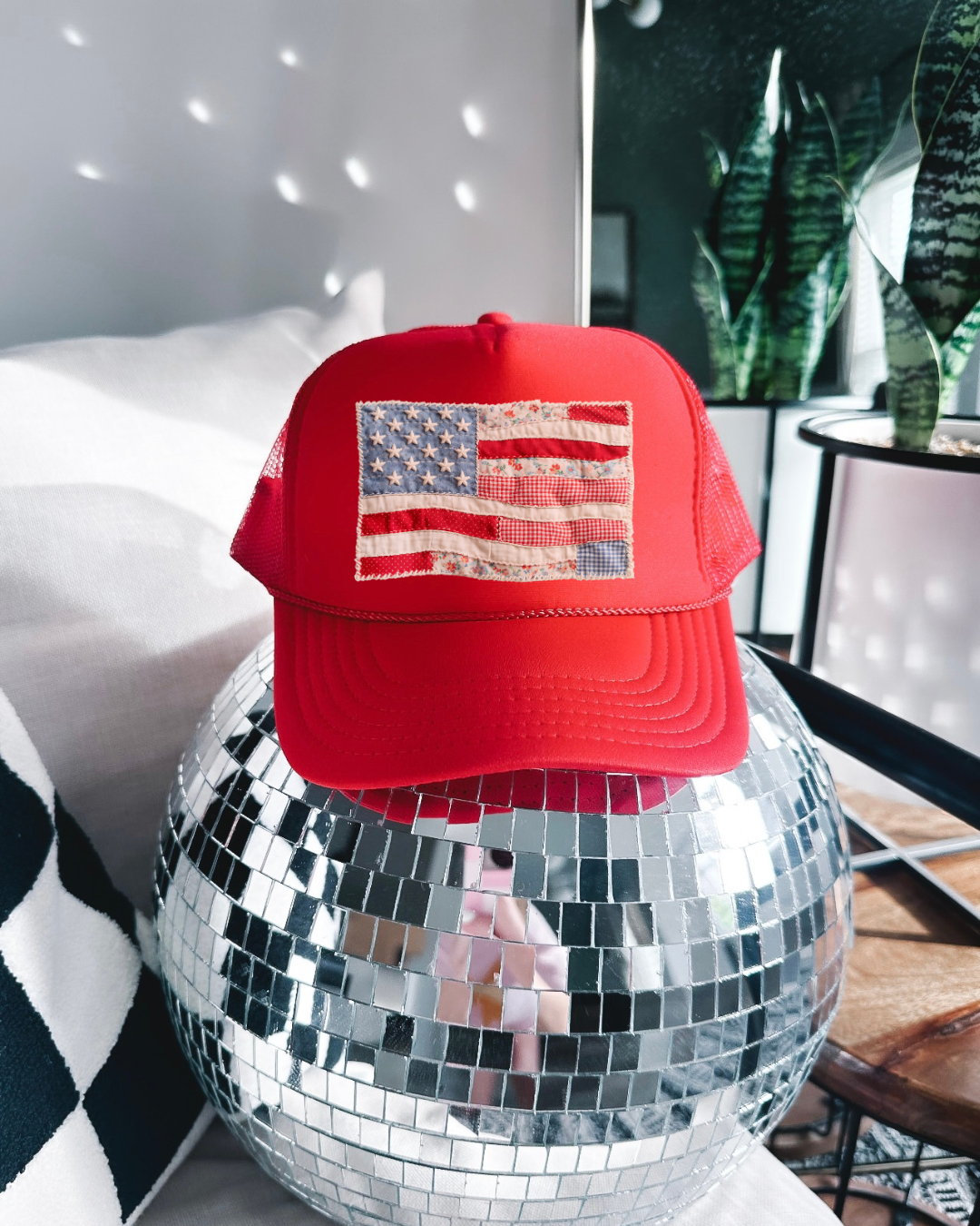 PATCHWORK USA FLAG - TRUCKER HAT