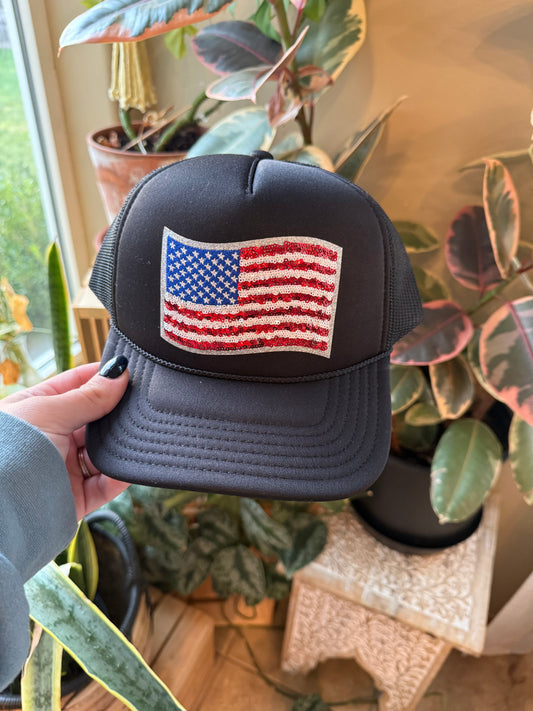 SEQUIN FLAG - TRUCKER HAT