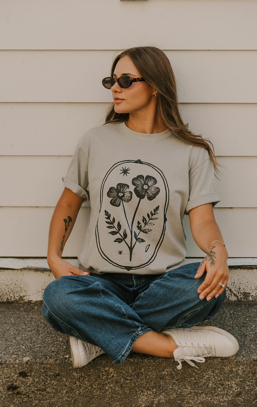 FLORAL STAMPS - PREMIUM TSHIRT