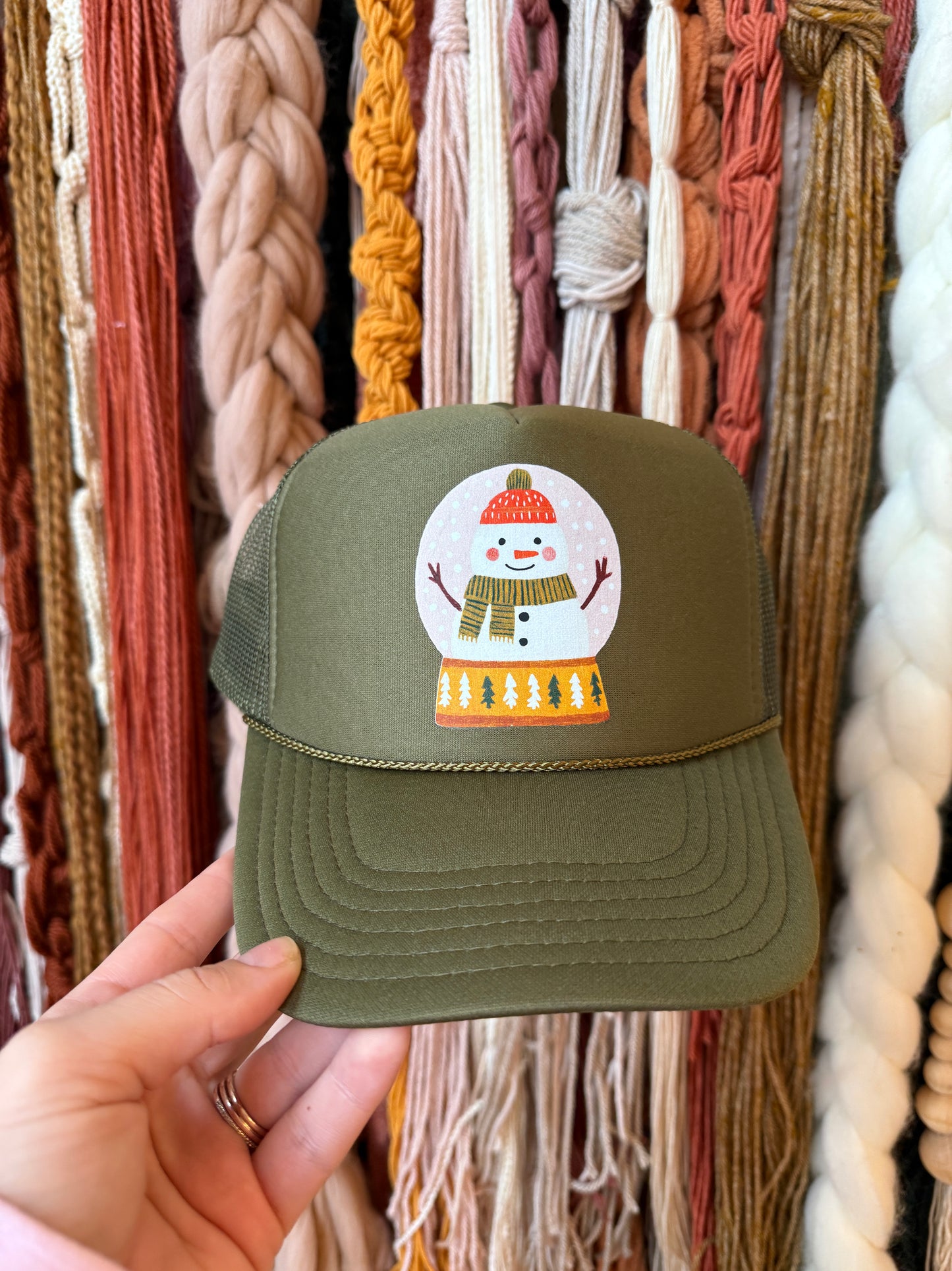 SNOW GLOBE - TRUCKER HAT