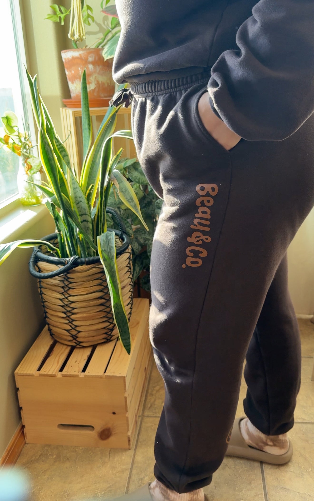 BEAU & CO. SWEATPANTS