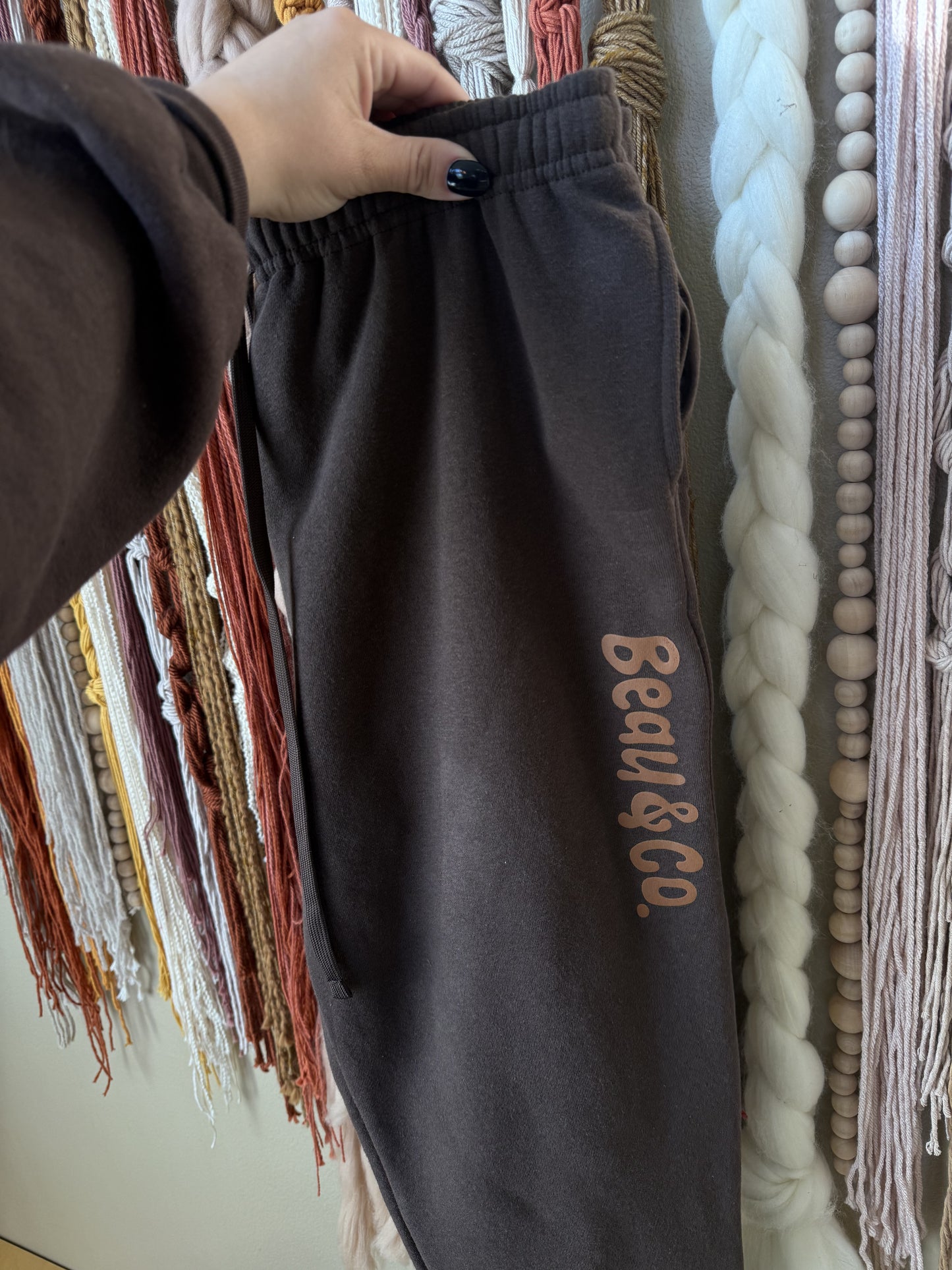 BEAU & CO. SWEATPANTS