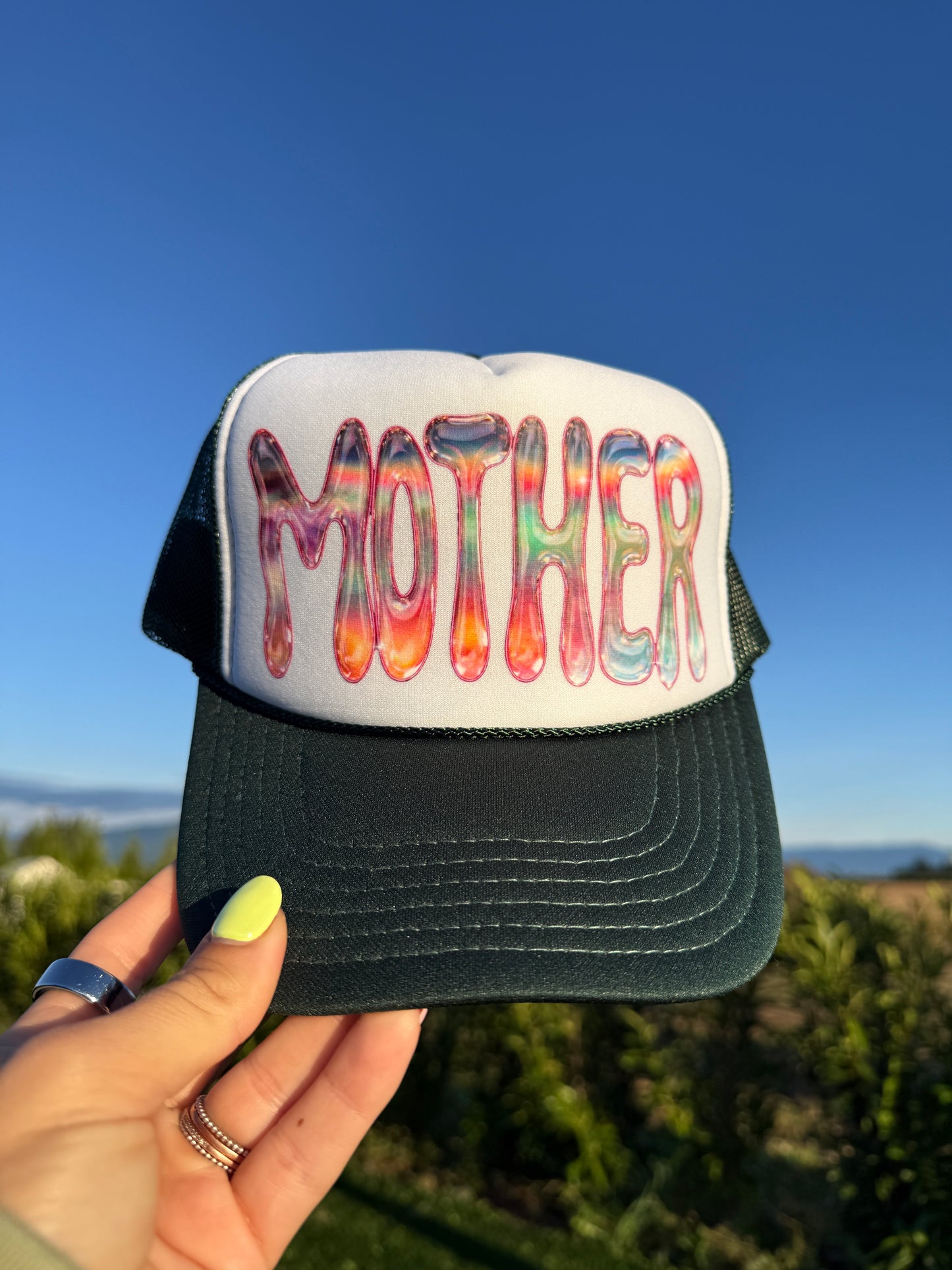 GROOVY MOTHER - TRUCKER HAT