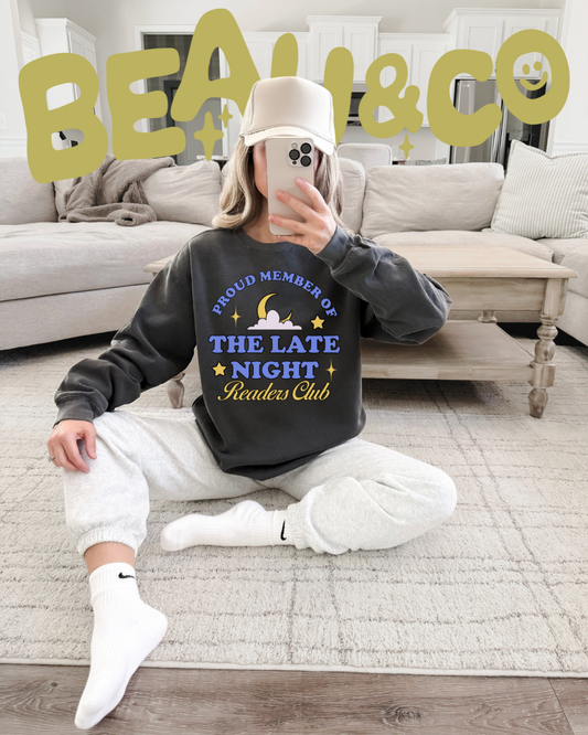 LATE NIGHT READERS CLUB 🌙 - SWEATSHIRT